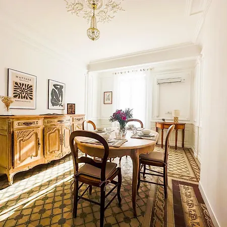 L'haussmannien - Elegance & Confort, Vue Parc En Centre-ville, Climatisation Et Parking Prive Apartman