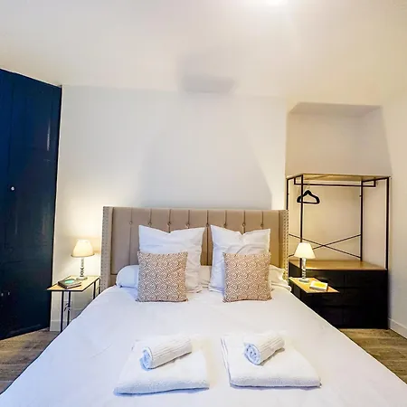Apartman L'haussmannien - Elegance & Confort, Vue Parc En Centre-ville, Climatisation Et Parking Prive Béziers